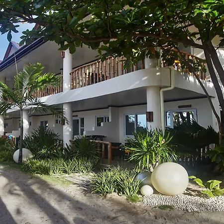 Ocean Vida Beach And Dive Resort